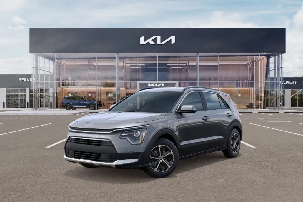 2025 Kia Niro LX photo 1