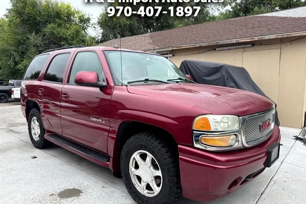 2004 Gmc Yukon Denali Base photo 1
