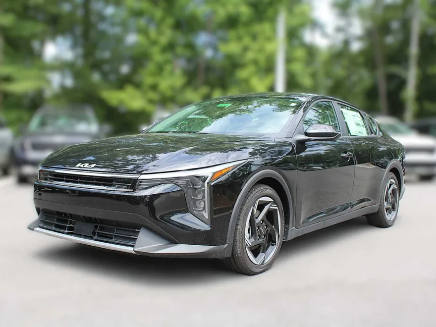 2025 Kia K4 EX photo 1