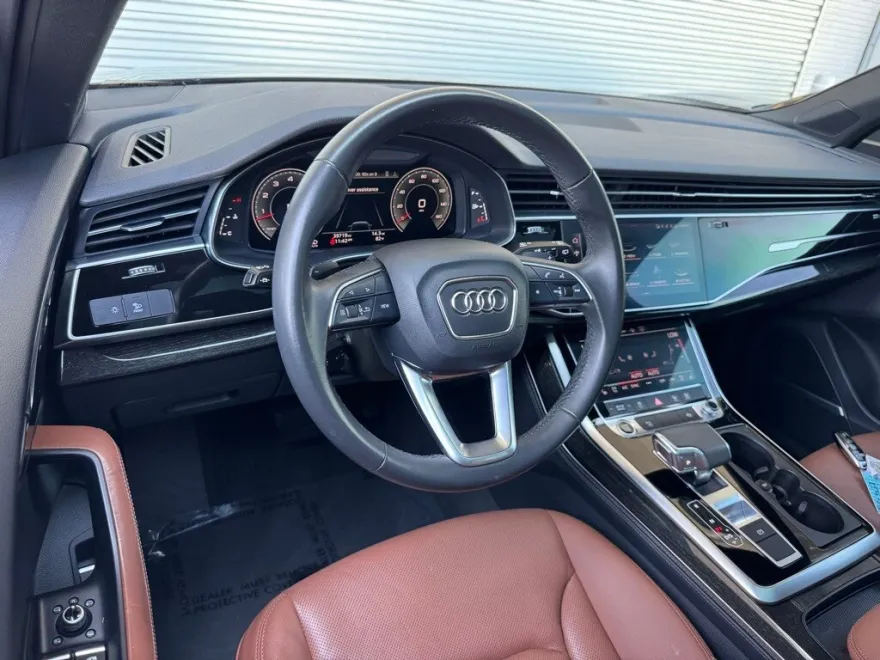 2021 Audi Q7 55 Premium Plus photo 1
