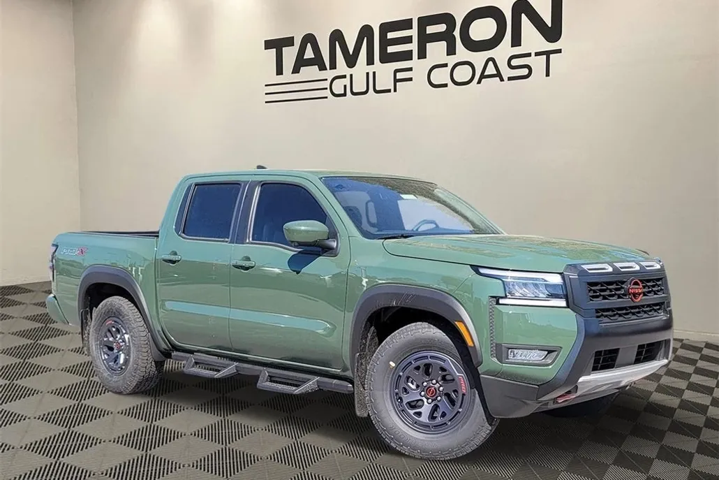 2025 Nissan Frontier PRO-X photo 1