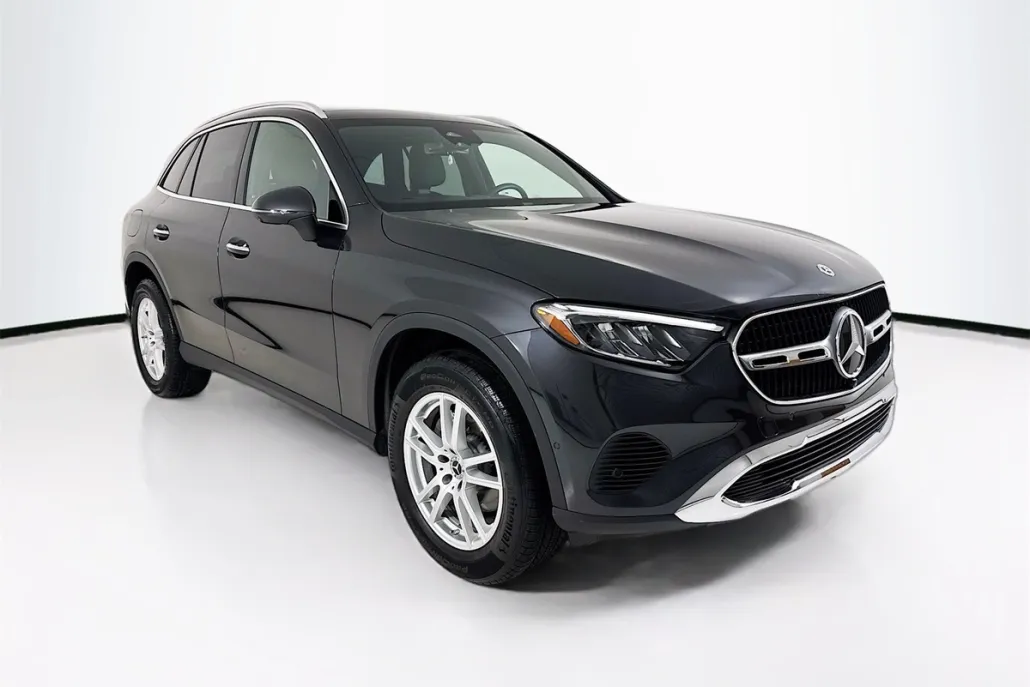 2025 Mercedes Benz GLC 300 photo 1