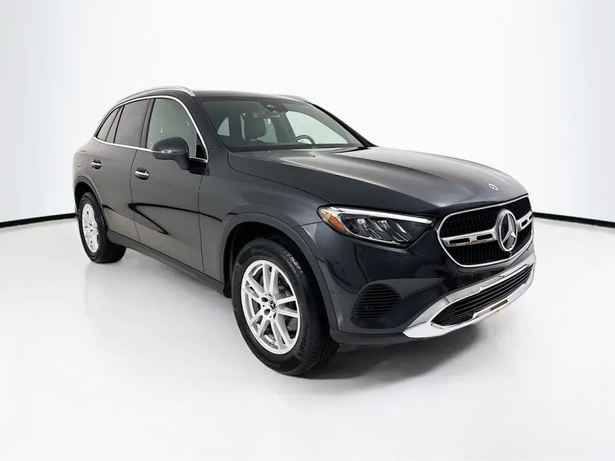 2025 Mercedes Benz GLC 300 photo 1