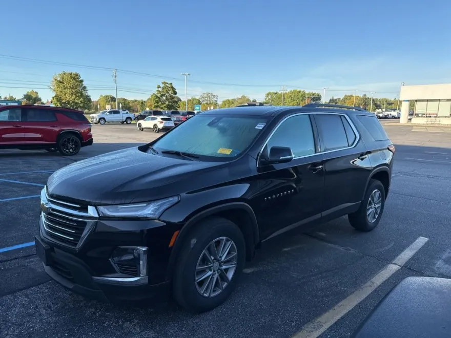 2023 Chevrolet Traverse Cloth photo 1