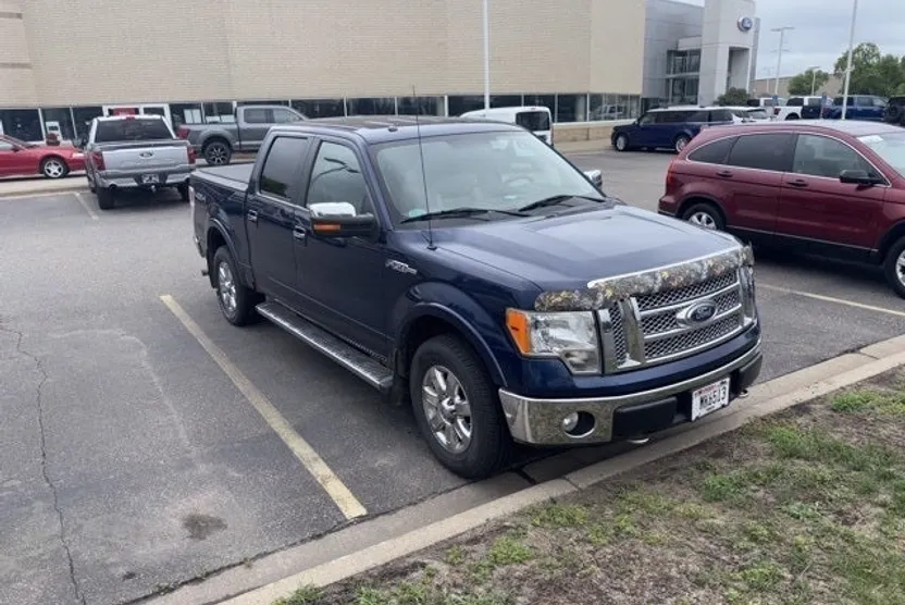 2010 Ford F-150 Lariat photo 1