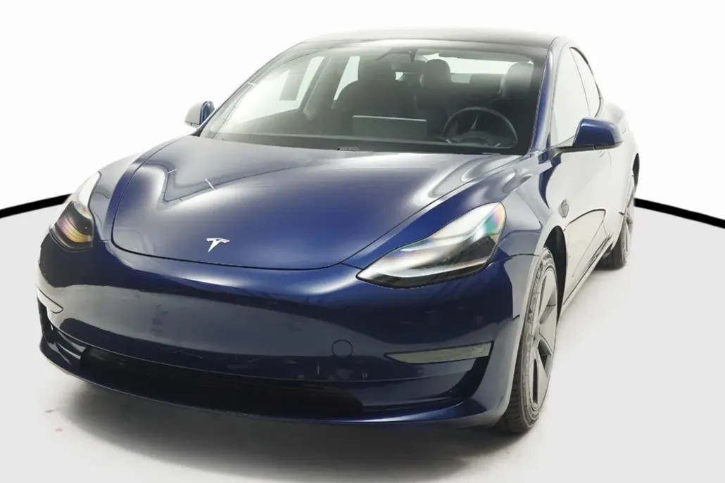 2021 Tesla Model 3 Standard Range Plus photo 1