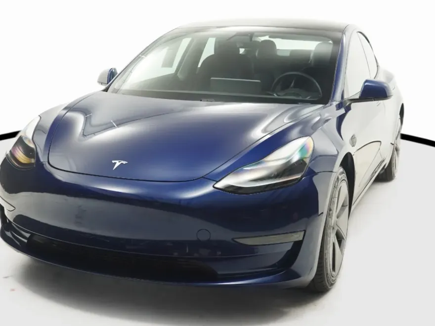 2021 Tesla Model 3 Standard Range Plus photo 1