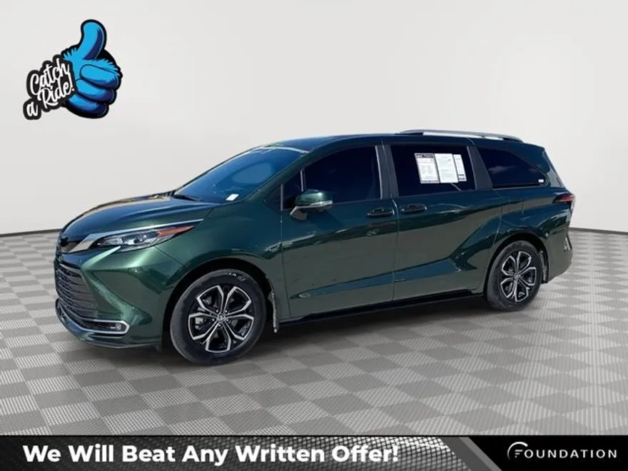 2025 Toyota Sienna Platinum photo 1