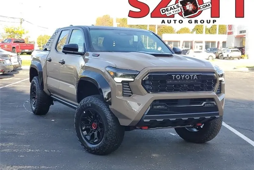 2025 Toyota Tacoma TRD Pro 4x4 Double Cab photo 1