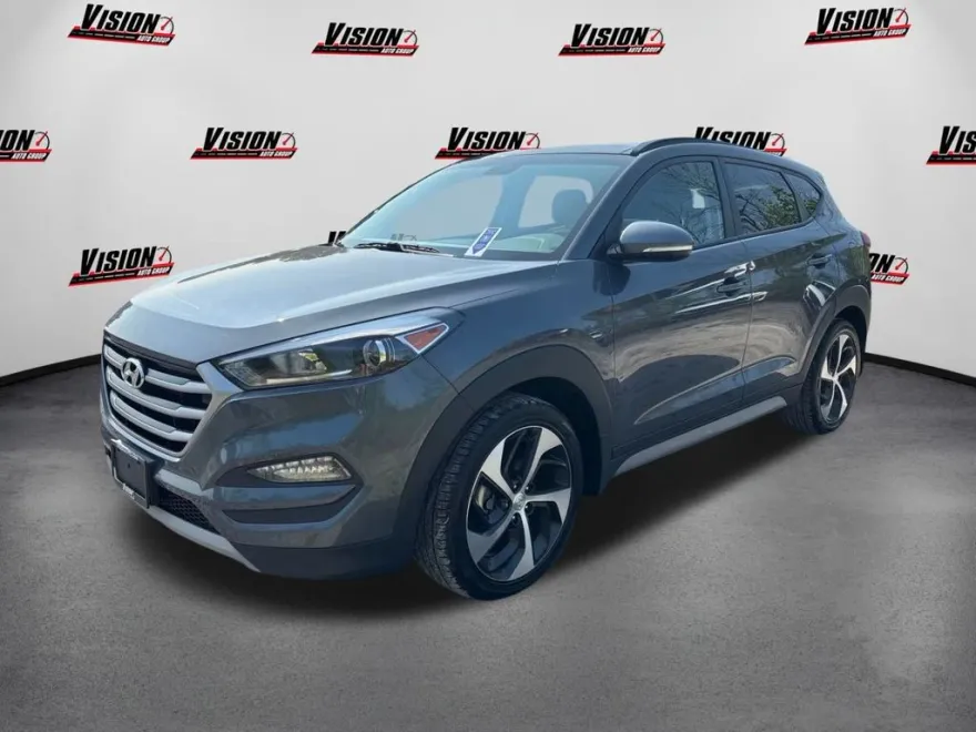 2017 Hyundai Tucson Value photo 1