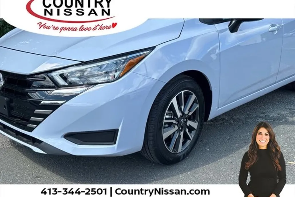 2025 Nissan Versa SV photo 1