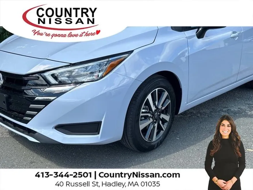 2025 Nissan Versa SV photo 1