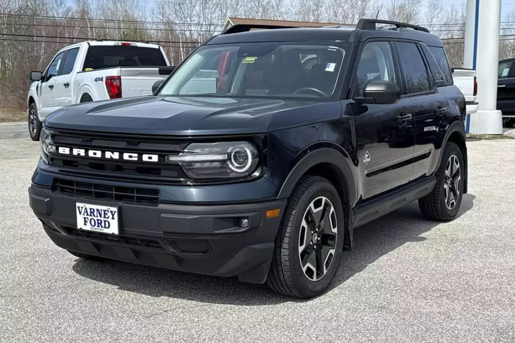 2021 Ford Bronco Sport Outer Banks photo 1