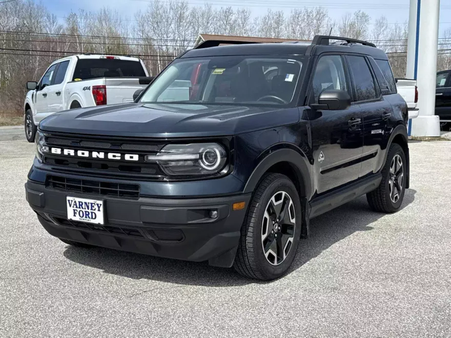 2021 Ford Bronco Sport Outer Banks photo 1