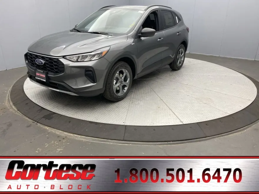 2025 Ford Escape ST-Line photo 1