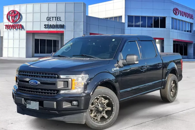 2020 Ford F-150 XLT photo 1