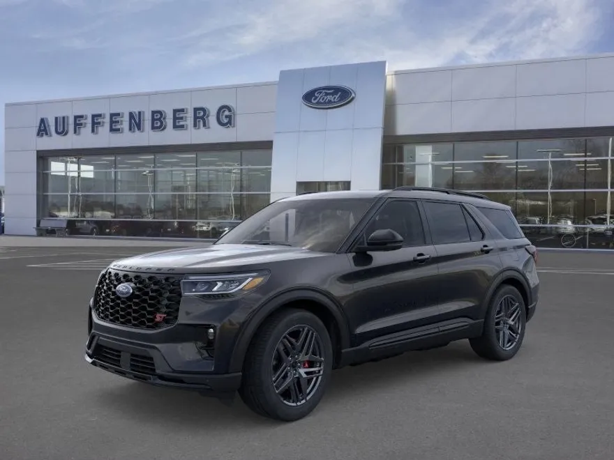 2025 Ford Explorer ST photo 1