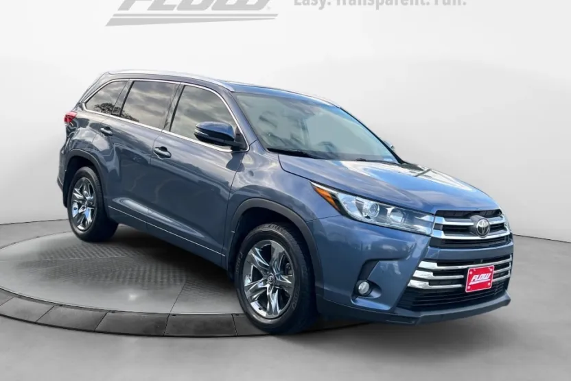 2018 Toyota Highlander Limited Platinum photo 1