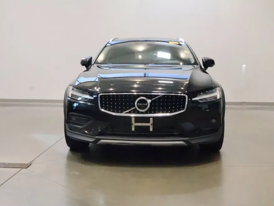 2020 Volvo V60 Cross Country T5 photo 1