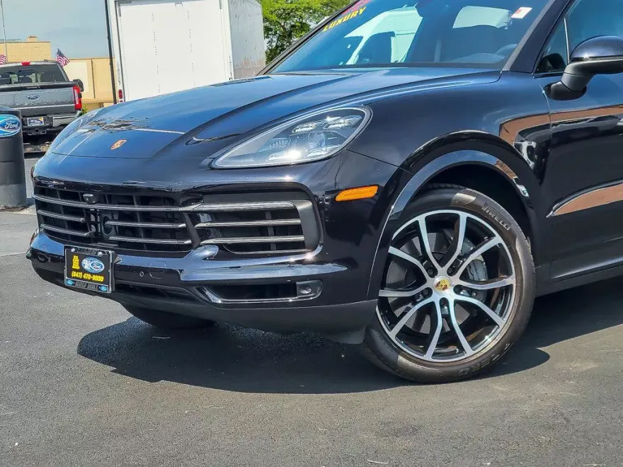2022 Porsche Cayenne S Platinum Edition photo 1