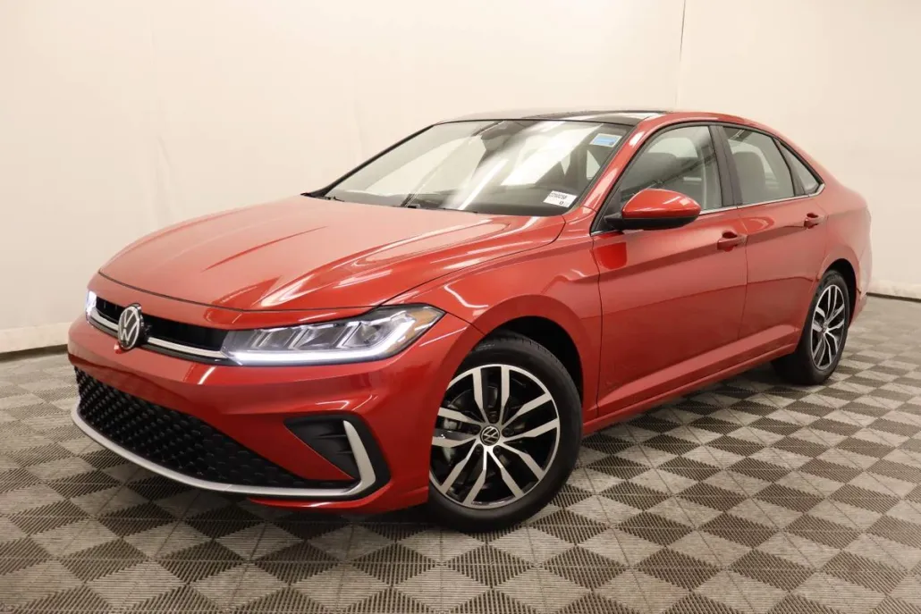 2025 Volkswagen Jetta SE photo 1