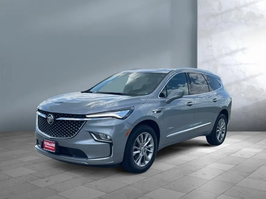 2024 Buick Enclave Avenir photo 1