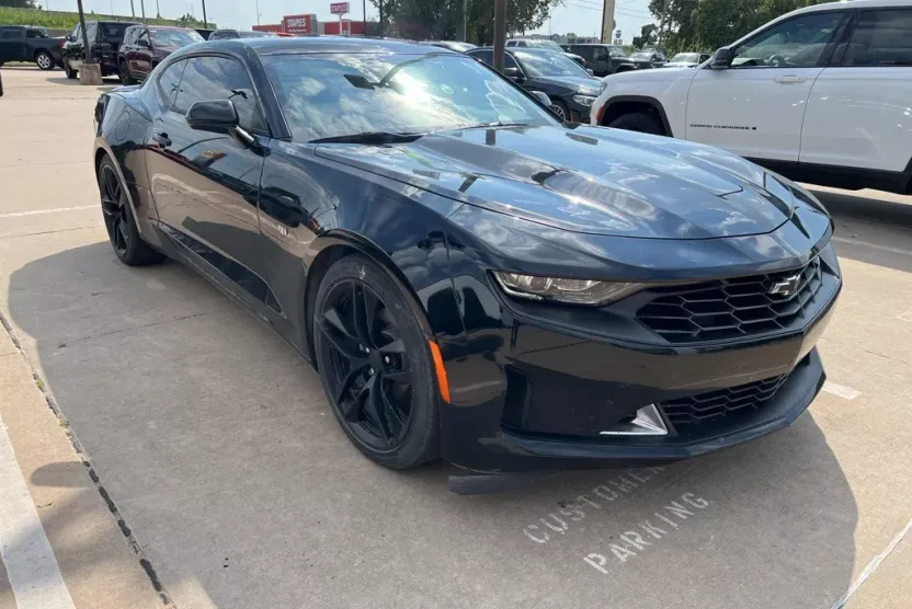 2023 Chevrolet Camaro 2LT 3LT photo 1