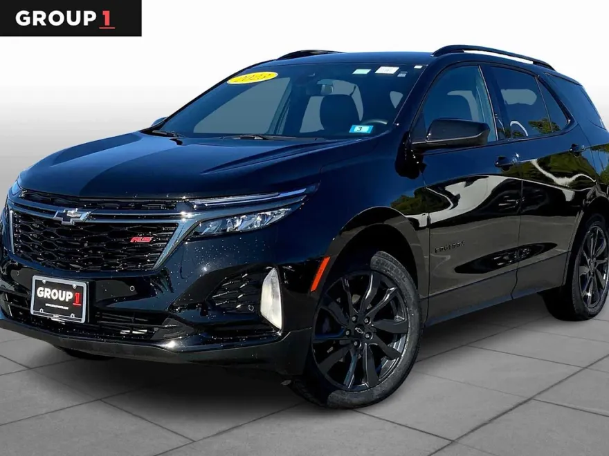 2023 Chevrolet Equinox RS photo 1