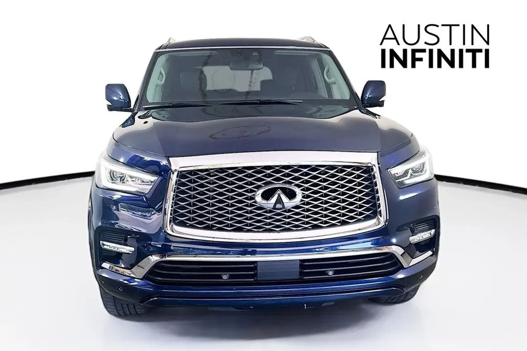 2019 Infiniti QX80 Luxe photo 1