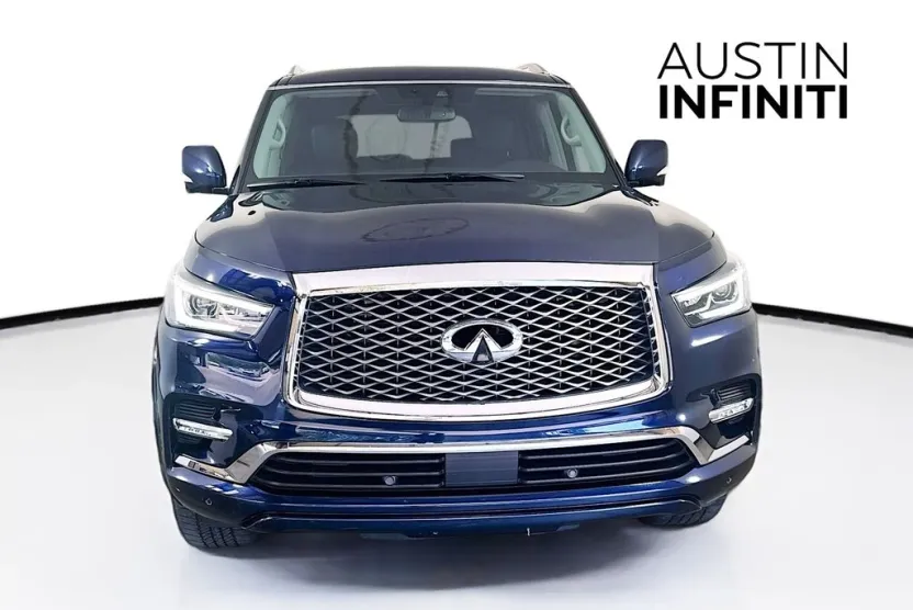 2019 Infiniti QX80 Luxe photo 1