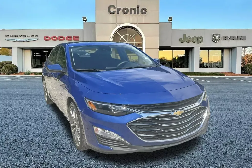 2023 Chevrolet Malibu 1LT photo 1