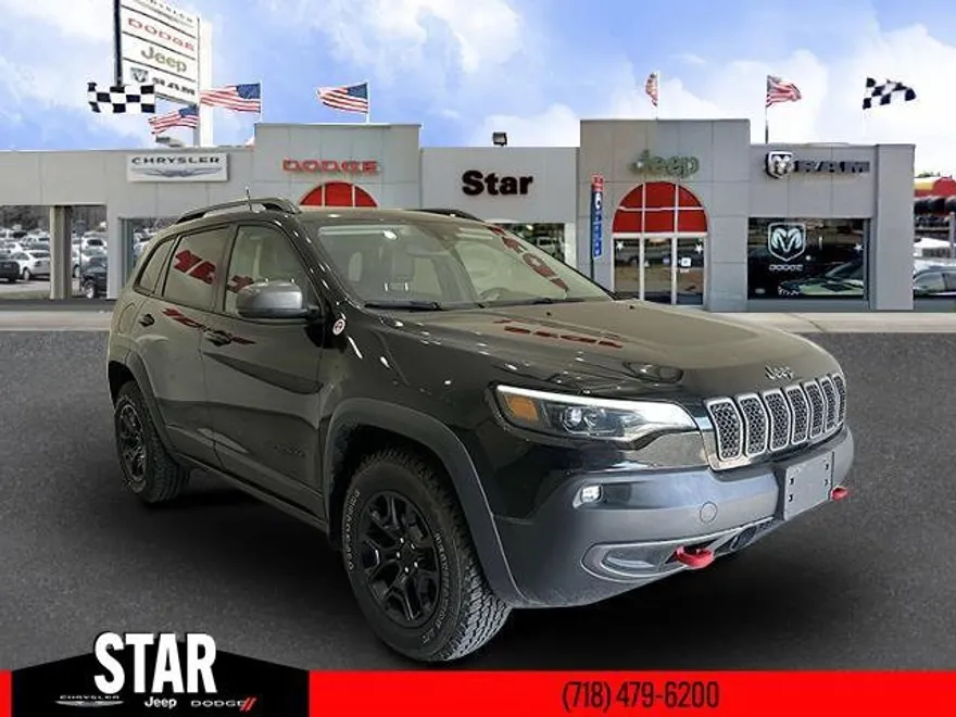 2021 Jeep Cherokee Trailhawk photo 1