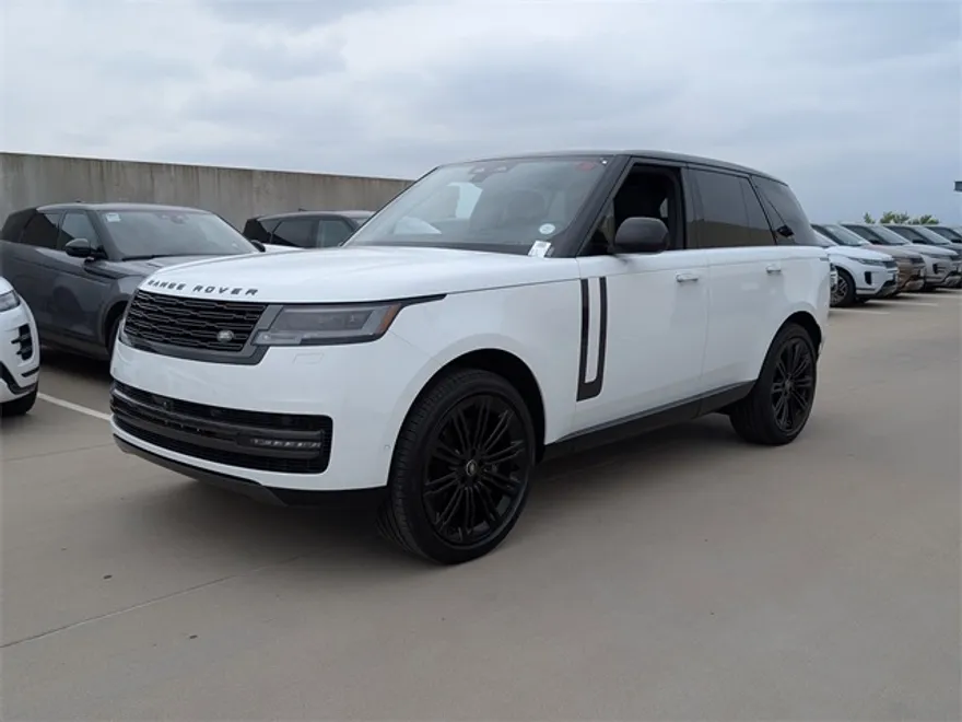 2025 Land Rover Range Rover SE photo 1
