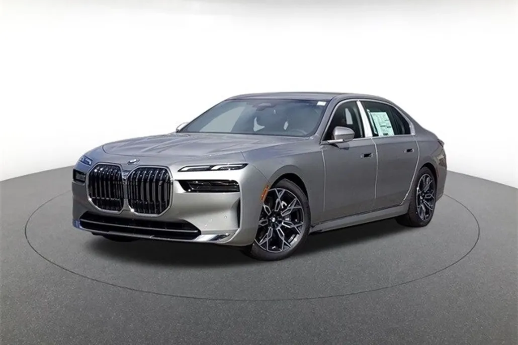 2025 Bmw i7 xDrive60 photo 1