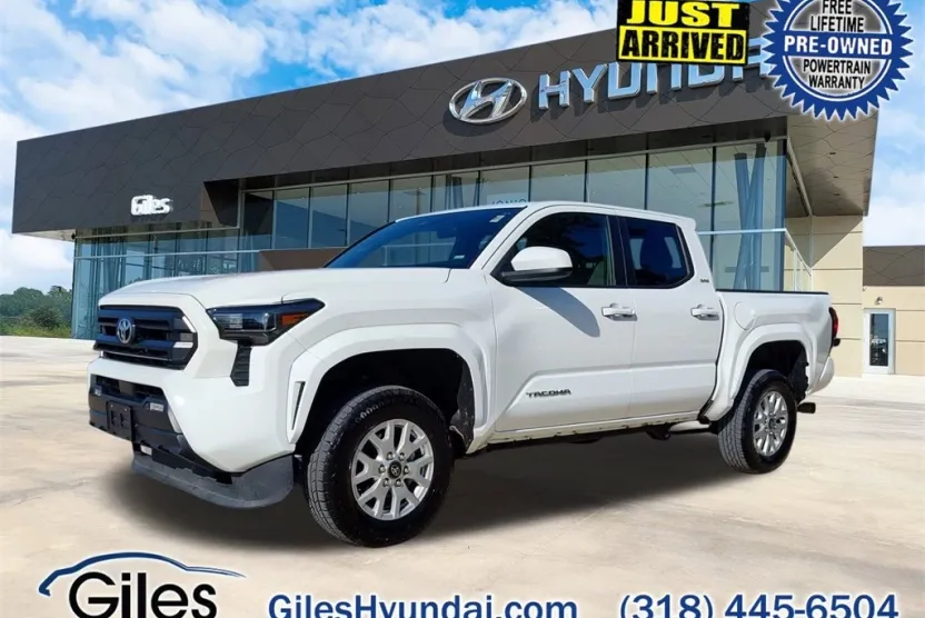 2024 Toyota Tacoma TRD Sport photo 1