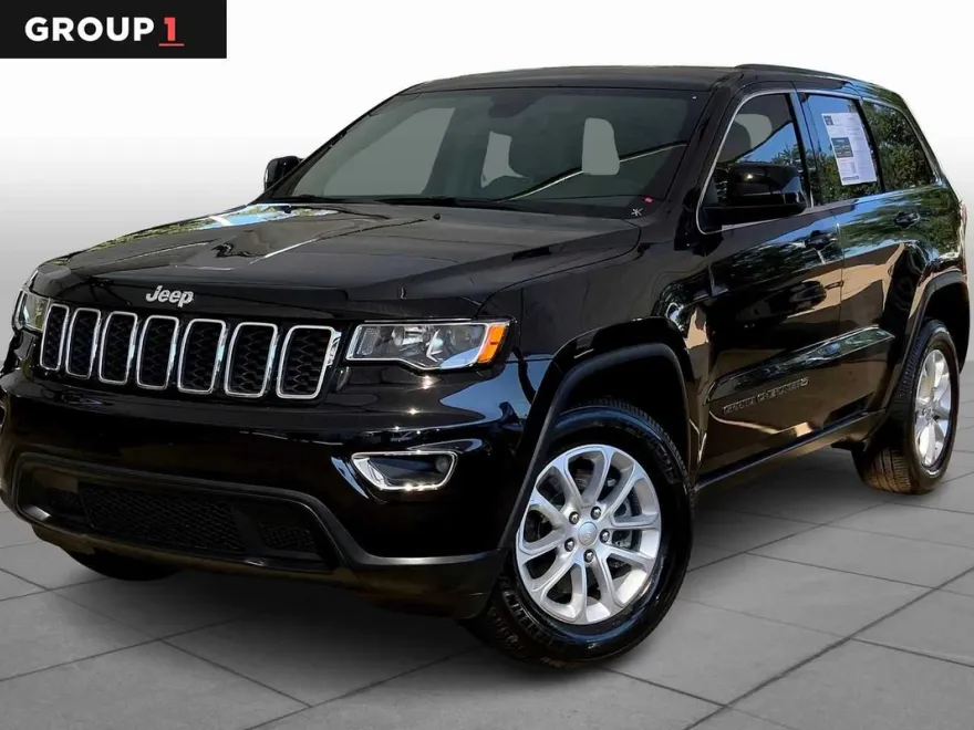 2022 Jeep Cherokee Laredo photo 1