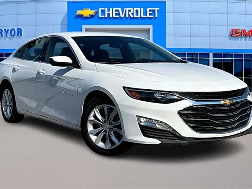 2023 Chevrolet Malibu 1LT photo 1