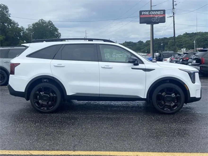 2025 Kia Sorento X-Line EX photo 1