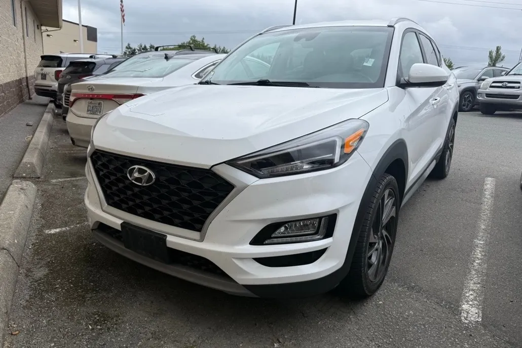 2020 Hyundai Tucson Sport photo 1
