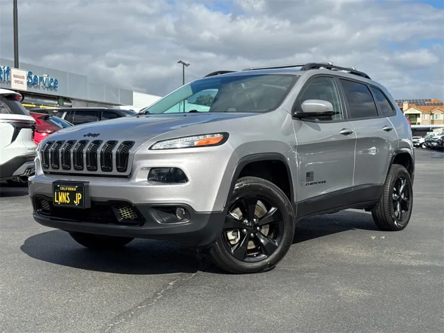 2017 Jeep Cherokee Limited photo 1