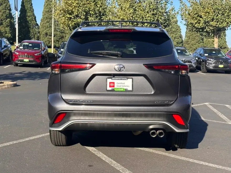 2024 Toyota Highlander XSE photo 1