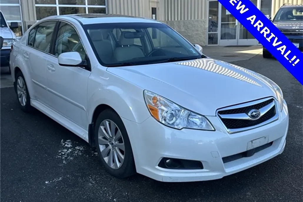 2012 Subaru Legacy 3.6R photo 1