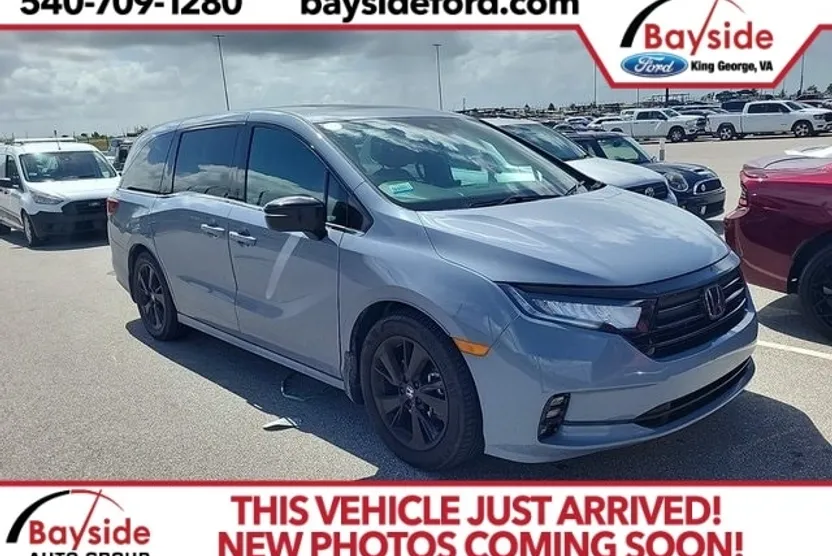 2023 Honda Odyssey Sport photo 1