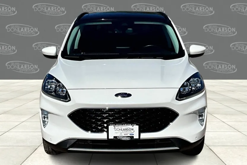 2021 Ford Escape Titanium photo 1
