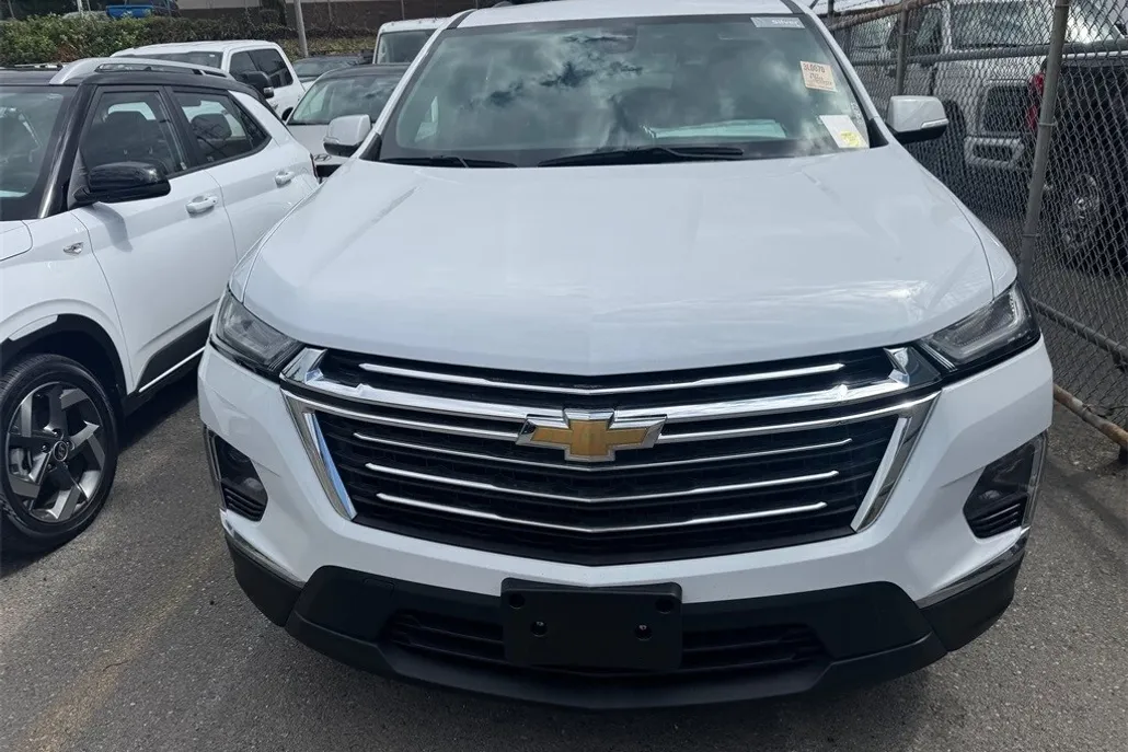 2023 Chevrolet Traverse photo 1
