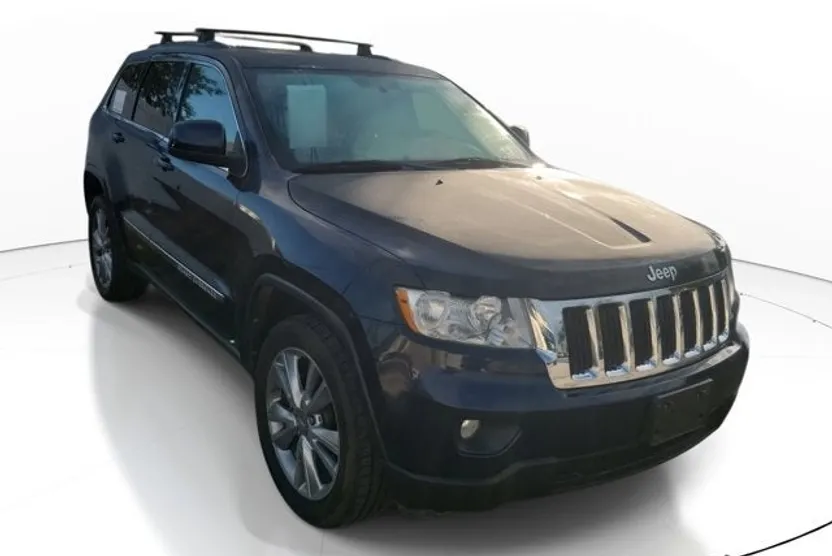 2013 Jeep Grand Cherokee Laredo photo 1
