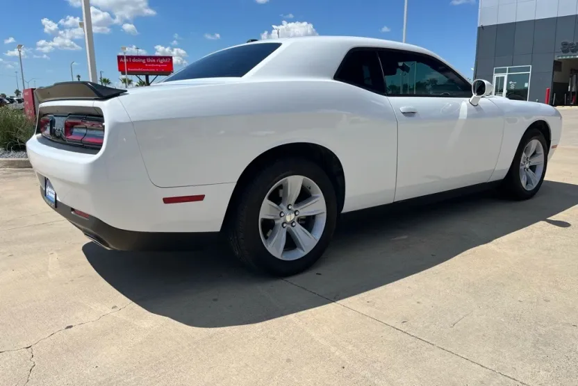 2023 Dodge Challenger SXT photo 1