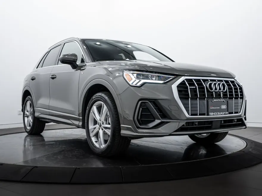 2022 Audi Q3 S line Premium Plus photo 1