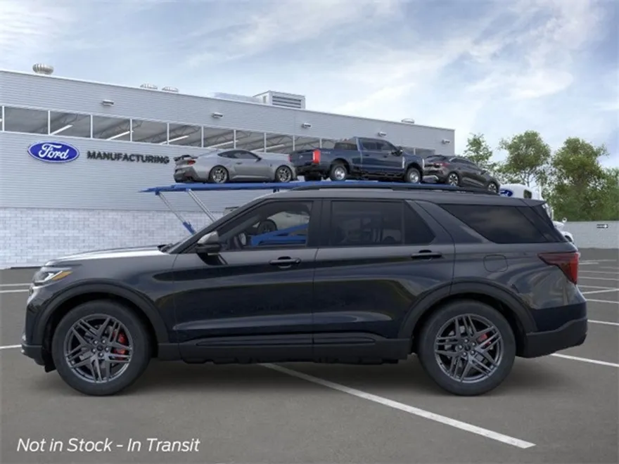 2025 Ford Explorer ST photo 1