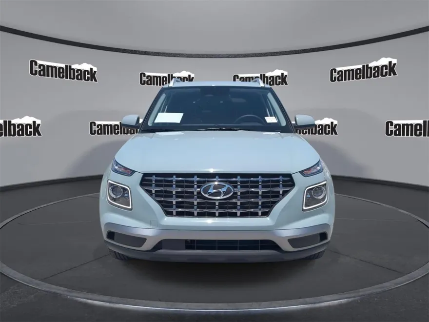 2025 Hyundai Venue Limited photo 1